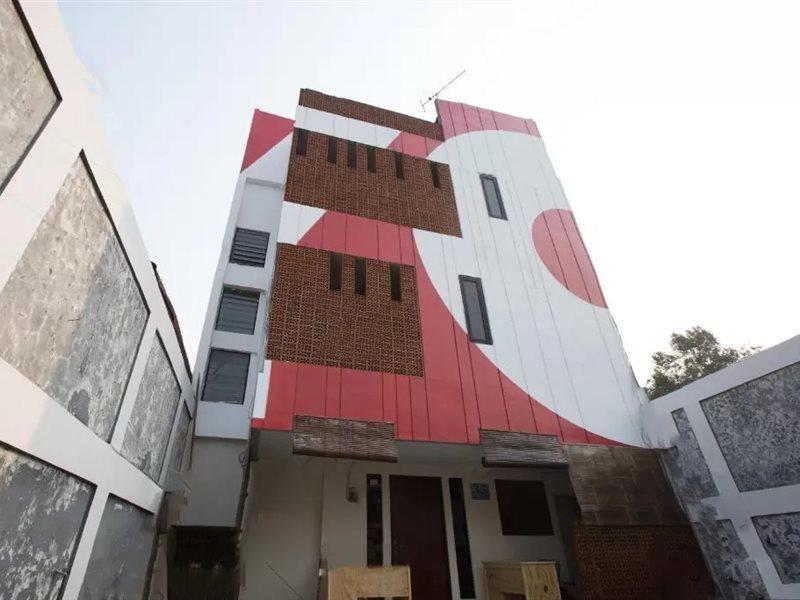 Hotel Super Oyo 1516 Cemara Gading Syariah à Bogor Extérieur photo