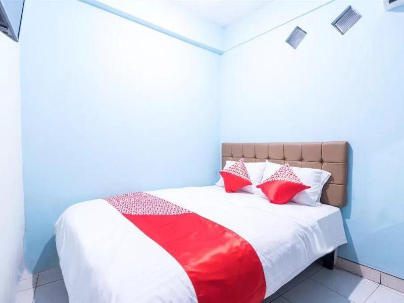 Hotel Super Oyo 1516 Cemara Gading Syariah à Bogor Extérieur photo