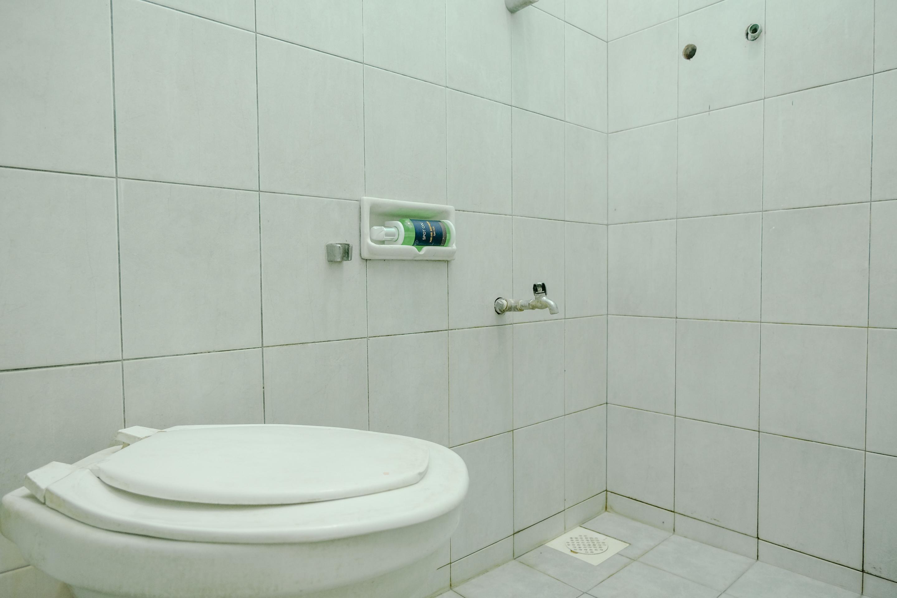 Hotel Super Oyo 1516 Cemara Gading Syariah à Bogor Extérieur photo