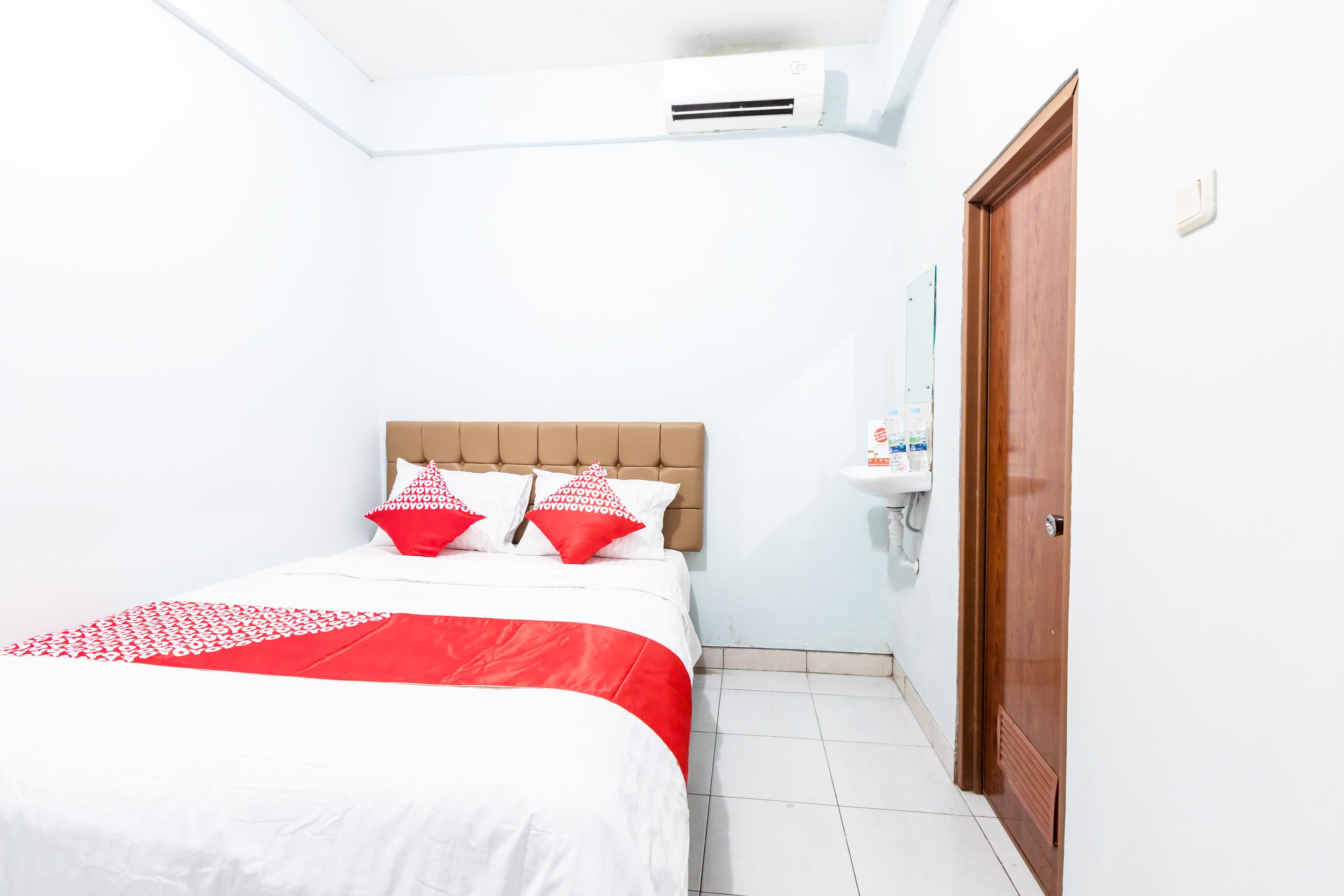 Hotel Super Oyo 1516 Cemara Gading Syariah à Bogor Extérieur photo