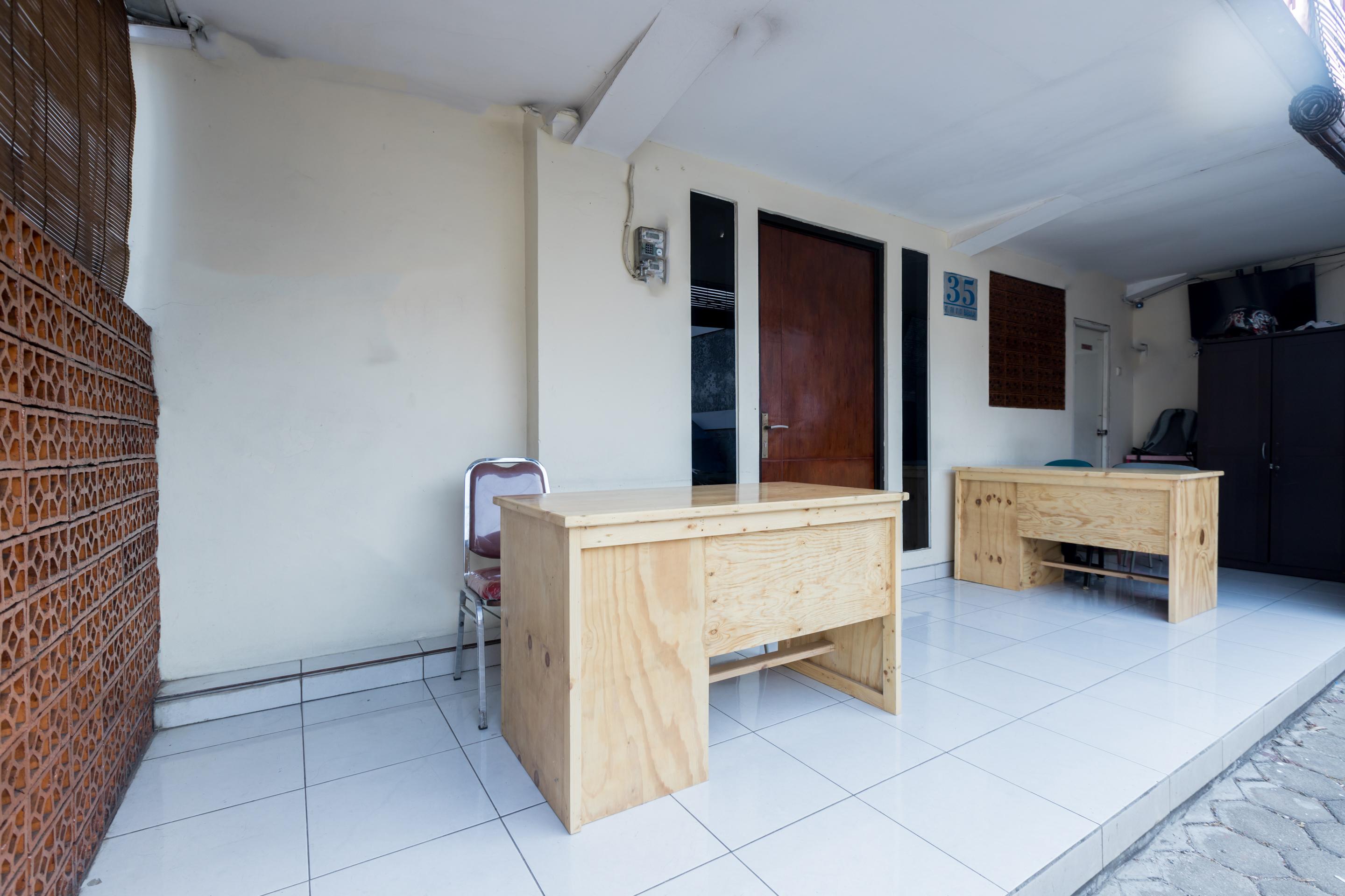 Hotel Super Oyo 1516 Cemara Gading Syariah à Bogor Extérieur photo